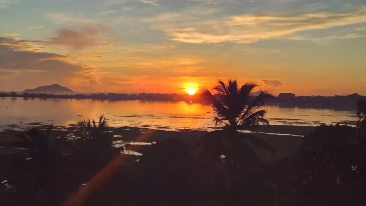 Lake Edge Resort Anuradhapura Kültér fotó