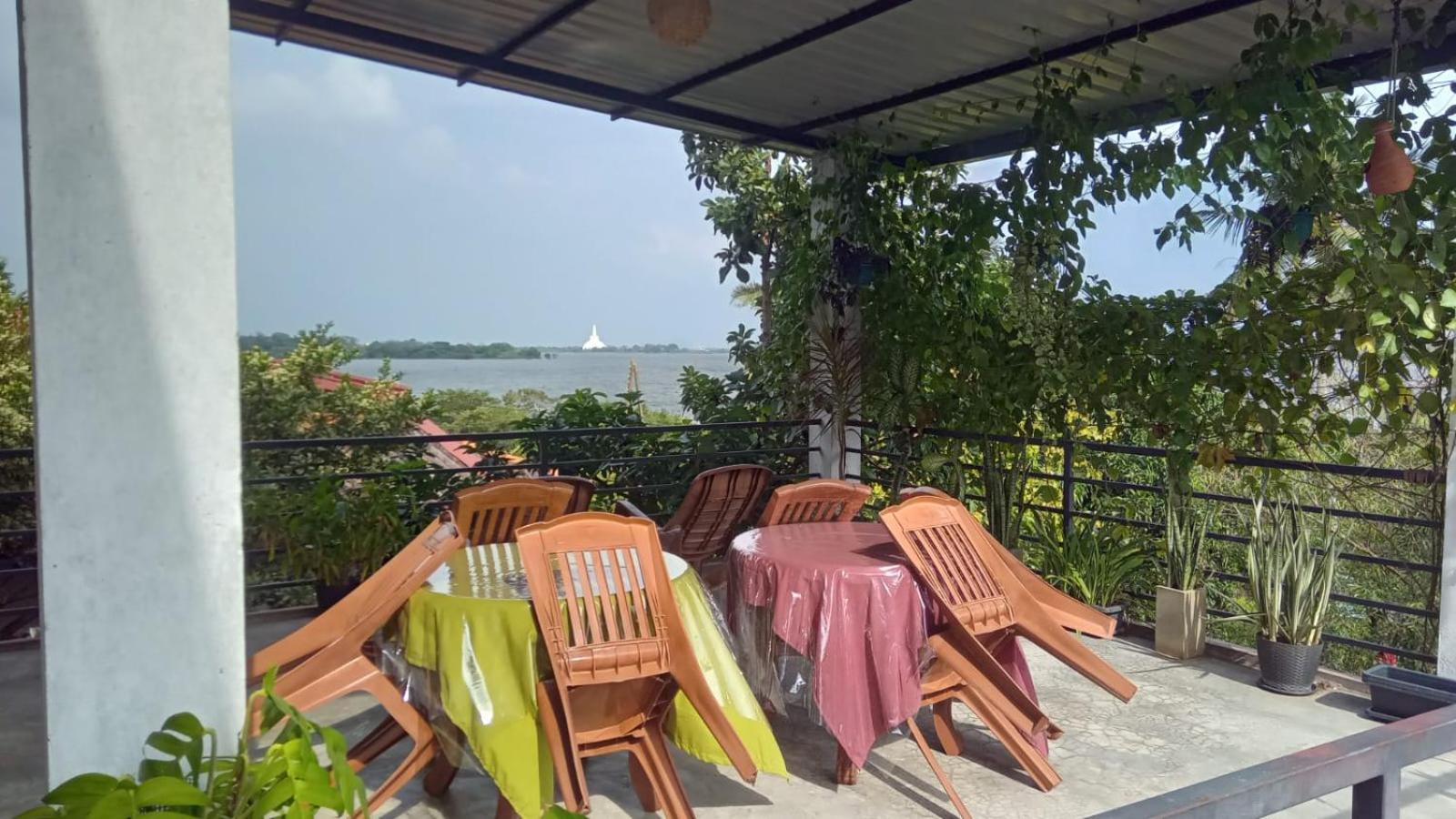 Lake Edge Resort Anuradhapura Kültér fotó